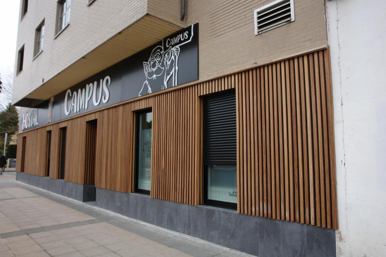 Hostal Campus Burgo Екстериор снимка