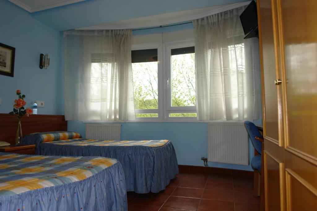 Hostal Campus Burgo Стая снимка